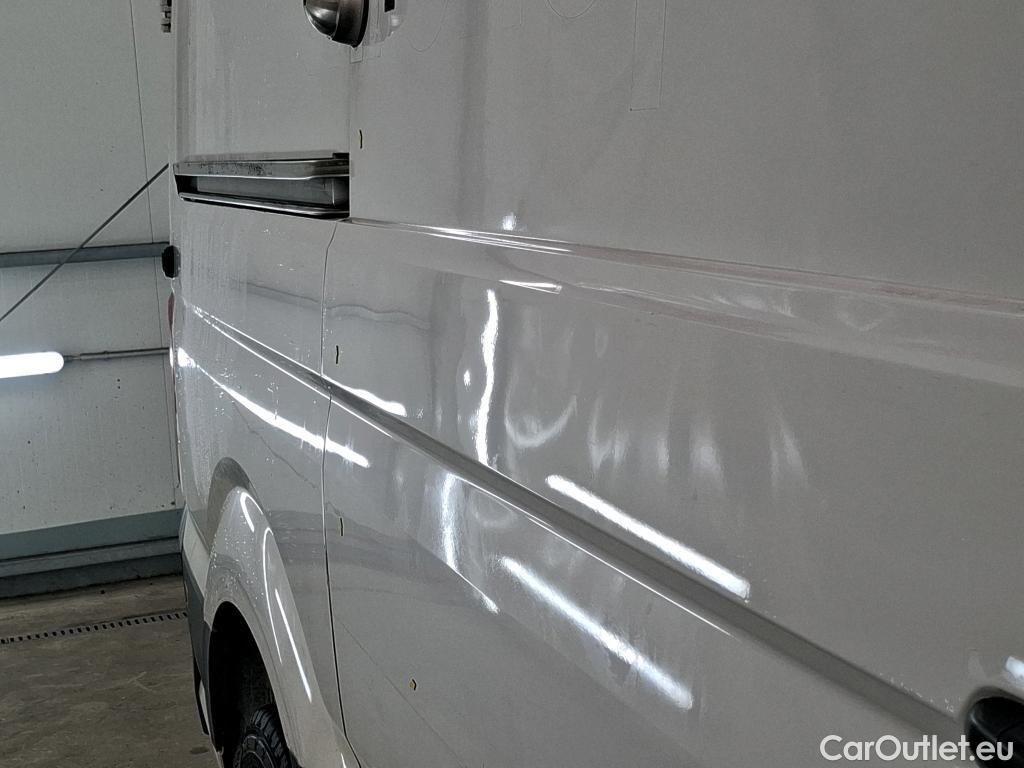  Volkswagen  Crafter  Fourgon e- 35 Fourgon mittellang Hochdach FWD 35kWh BVA #105