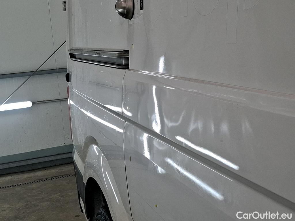  Volkswagen  Crafter  Fourgon e- 35 Fourgon mittellang Hochdach FWD 35kWh BVA #104