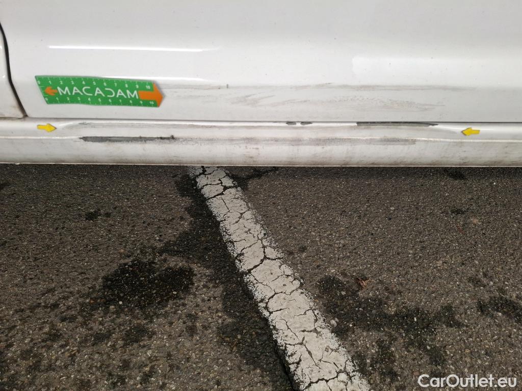  Volkswagen  Caddy VOLKSWAGEN  Van / 2015 / 4P / Fourgonnette 2.0 TDI 75 Business Line #3