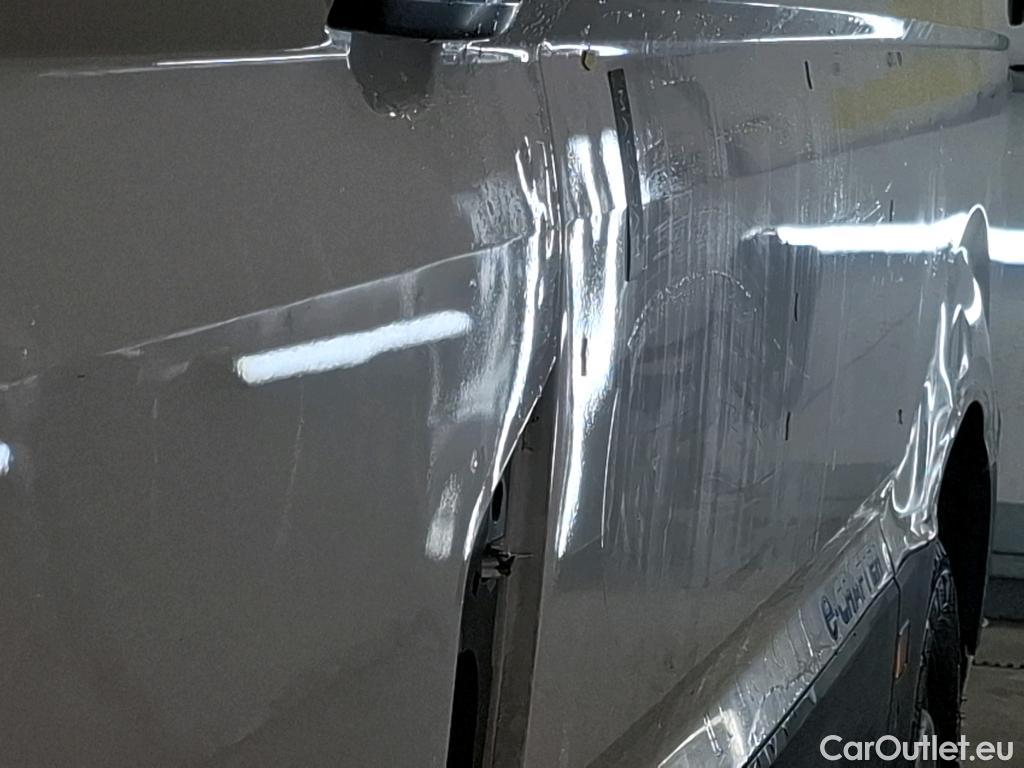  Volkswagen  Crafter  Fourgon e- 35 Fourgon mittellang Hochdach FWD 35kWh BVA #80