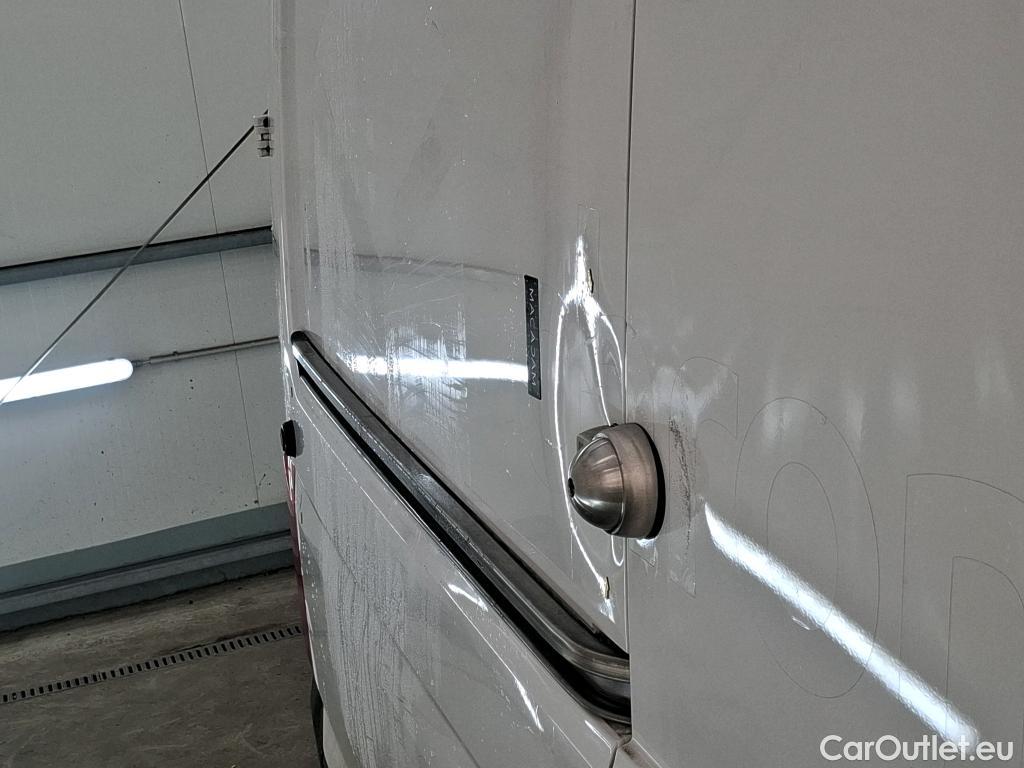  Volkswagen  Crafter  Fourgon e- 35 Fourgon mittellang Hochdach FWD 35kWh BVA #25