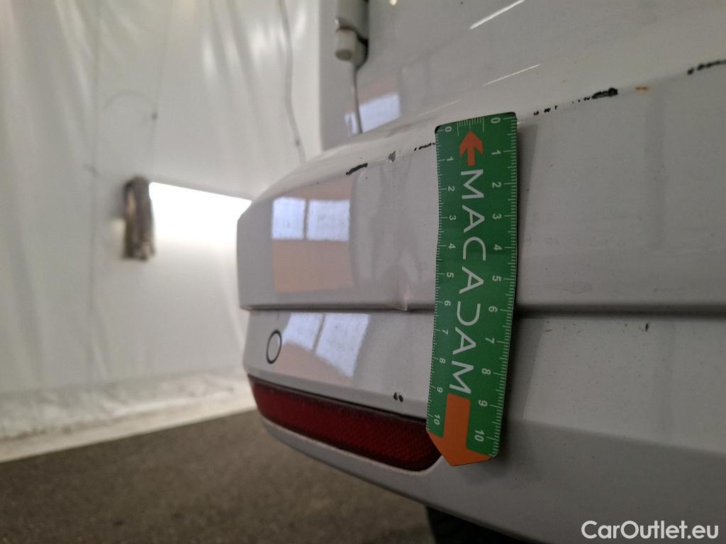  Volkswagen  Caddy VOLKSWAGEN  Van / 2015 / 4P / Fourgonnette 2.0 TDI 1224MOTION Business Line Plus #8