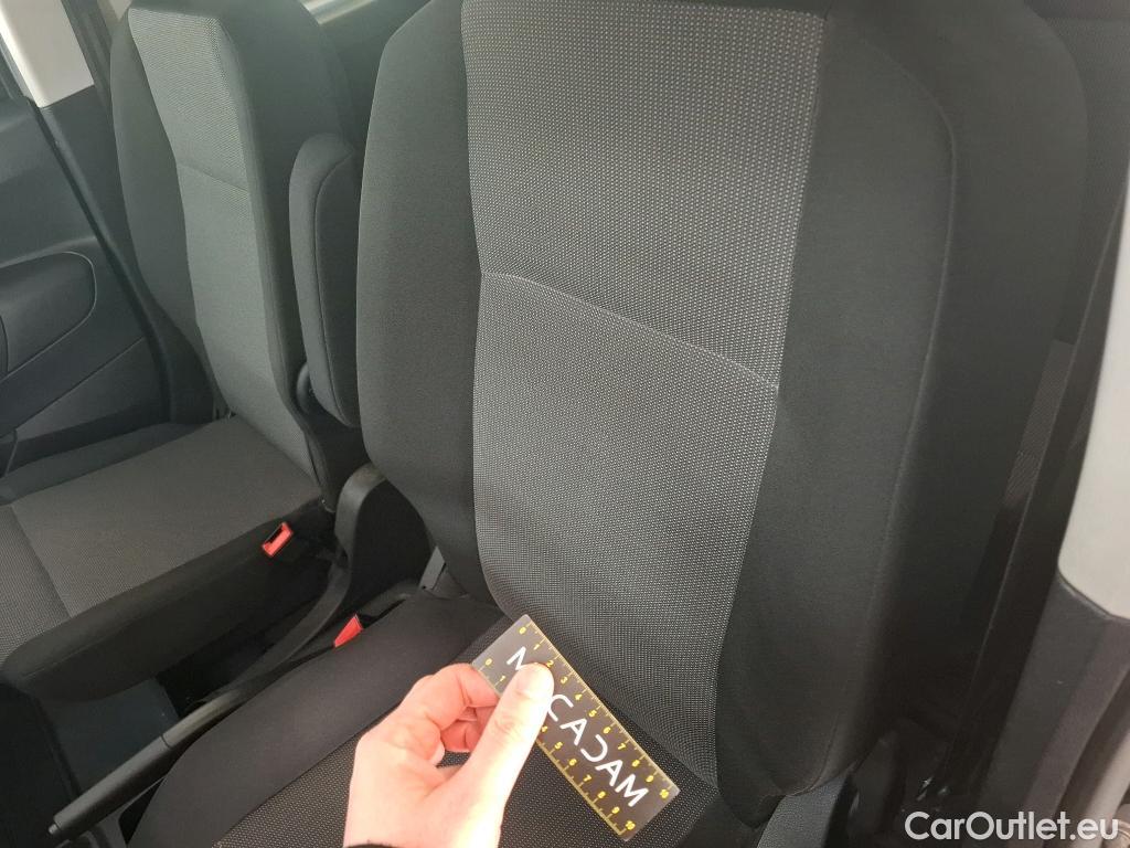  Toyota  Proace TOYOTA  City / 2019 / 5P / Fourgonnette 1.5 Long 130 D-4D Active Auto Cabine App #9