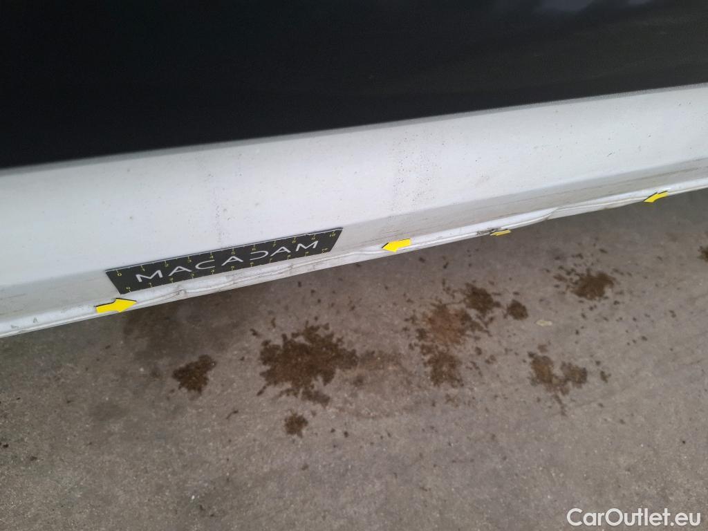  Volkswagen  Crafter  Fourgon e- 35 Fourgon mittellang Hochdach FWD 35kWh BVA #127