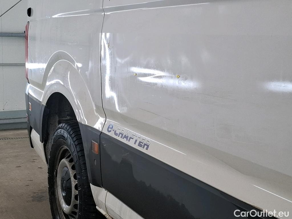  Volkswagen  Crafter  Fourgon e- 35 Fourgon mittellang Hochdach FWD 35kWh BVA #116
