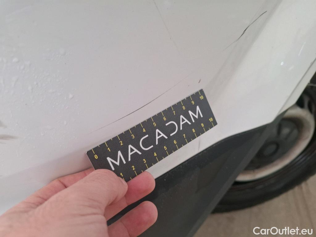  Volkswagen  Crafter  Fourgon e- 35 Fourgon mittellang Hochdach FWD 35kWh BVA #153