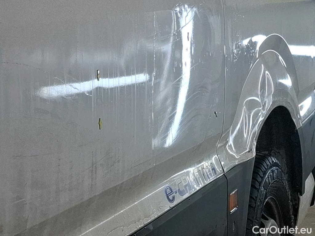  Volkswagen  Crafter  Fourgon e- 35 Fourgon mittellang Hochdach FWD 35kWh BVA #75