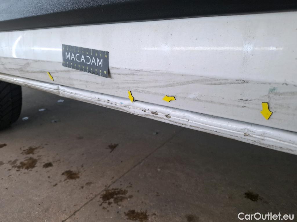  Volkswagen  Crafter  Fourgon e- 35 Fourgon mittellang Hochdach FWD 35kWh BVA #131