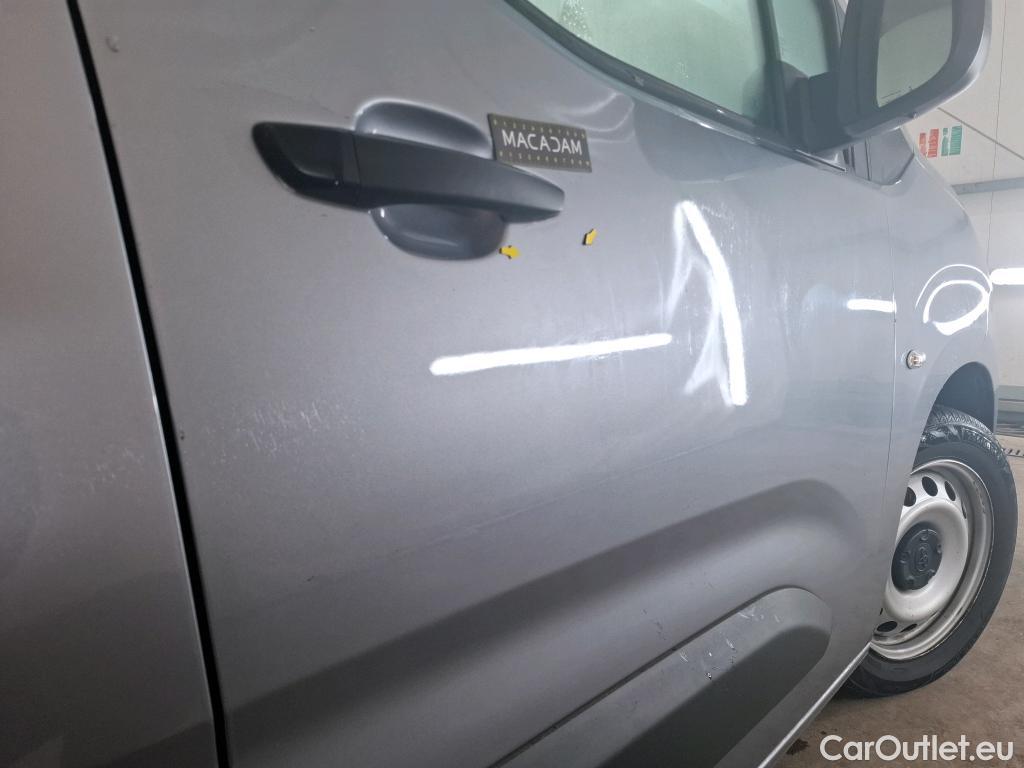  Toyota  Proace TOYOTA  City / 2019 / 5P / Fourgonnette 1.5 Long 130 D-4D Active Auto Cabine App #1