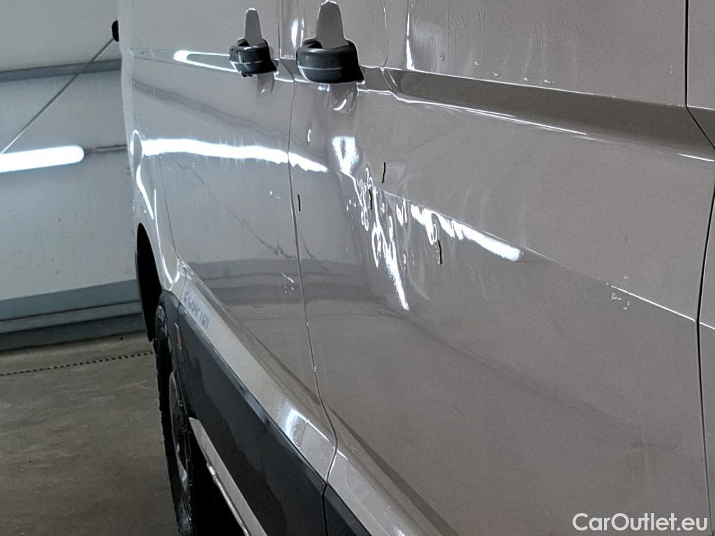  Volkswagen  Crafter  Fourgon e- 35 Fourgon mittellang Hochdach FWD 35kWh BVA #51