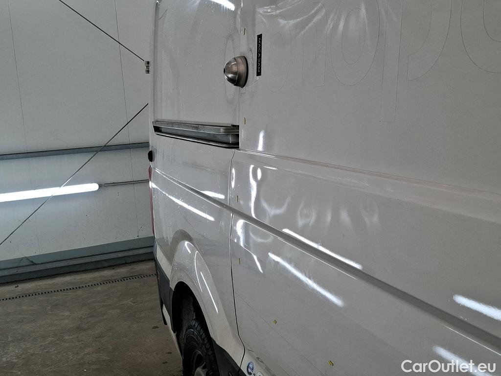  Volkswagen  Crafter  Fourgon e- 35 Fourgon mittellang Hochdach FWD 35kWh BVA #102