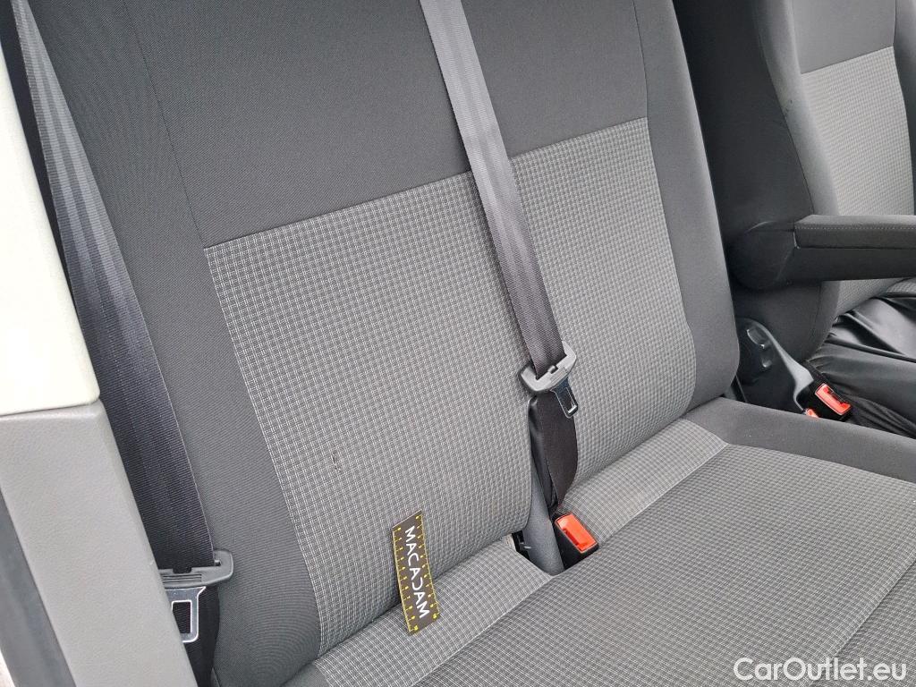  Volkswagen  Transporter VOLKSWAGEN  / 2019 / 4P / Fourgon tôlé 2.0 TDi 150 4MO L1H1 Business Line #11