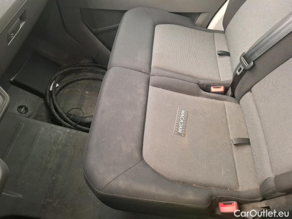  Volkswagen  Crafter  Fourgon e- 35 Fourgon mittellang Hochdach FWD 35kWh BVA #188