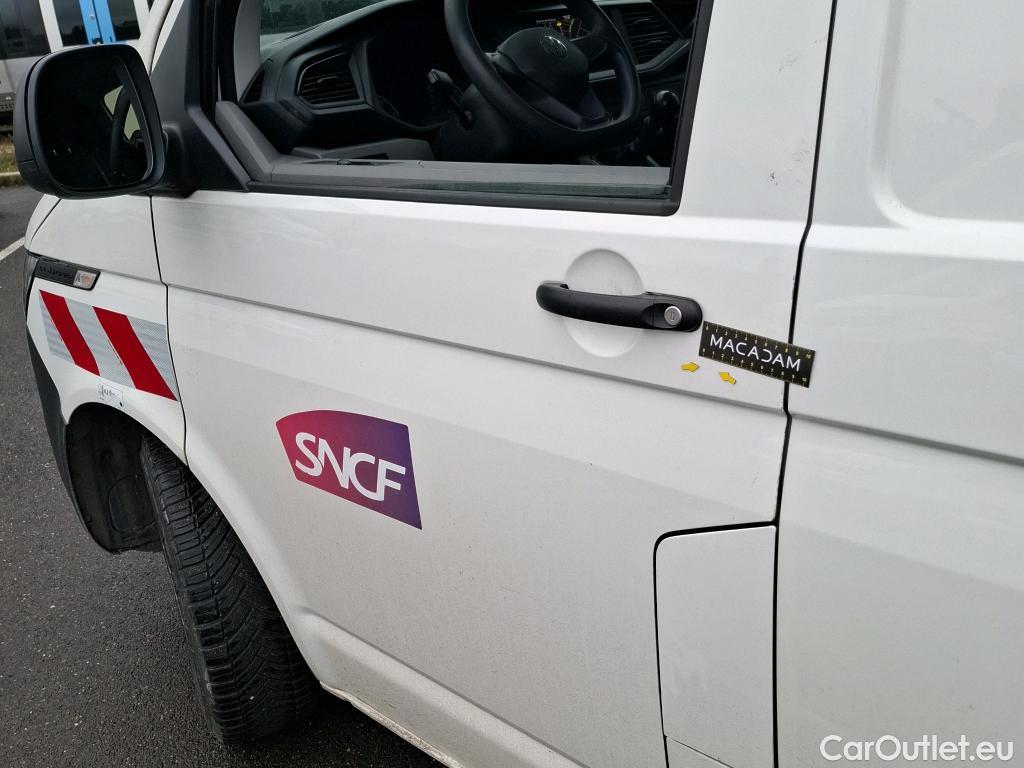  Volkswagen  Transporter VOLKSWAGEN  / 2019 / 4P / Fourgon tôlé 2.0 TDi 150 4MO L1H1 Business Line #19