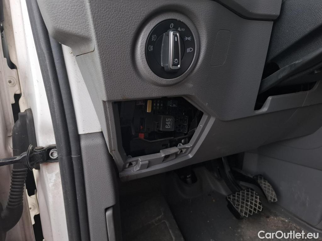  Volkswagen  Crafter  Fourgon e- 35 Fourgon mittellang Hochdach FWD 35kWh BVA #206