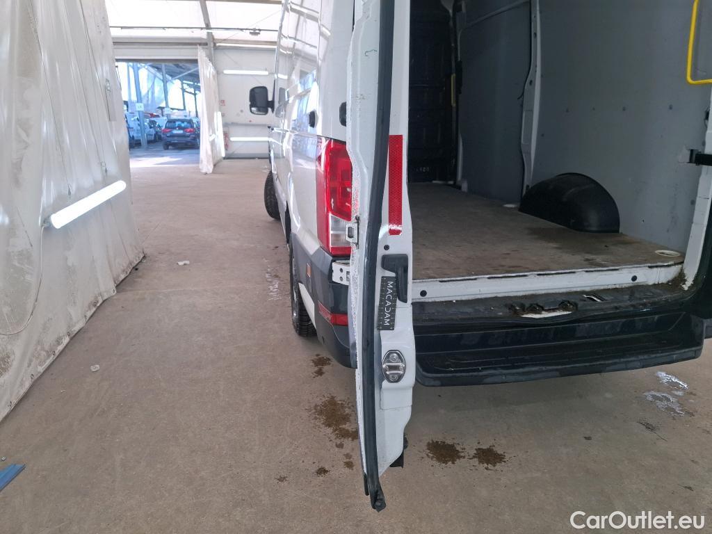  Volkswagen  Crafter  Fourgon e- 35 Fourgon mittellang Hochdach FWD 35kWh BVA #184