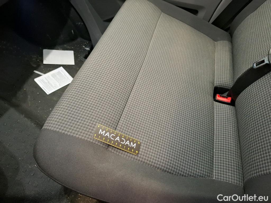  Volkswagen  Transporter VOLKSWAGEN  / 2019 / 4P / Fourgon tôlé 2.0 TDi 110 L1H1 Business #5