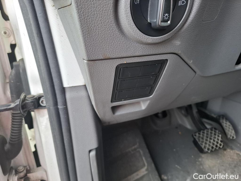  Volkswagen  Crafter  Fourgon e- 35 Fourgon mittellang Hochdach FWD 35kWh BVA #207