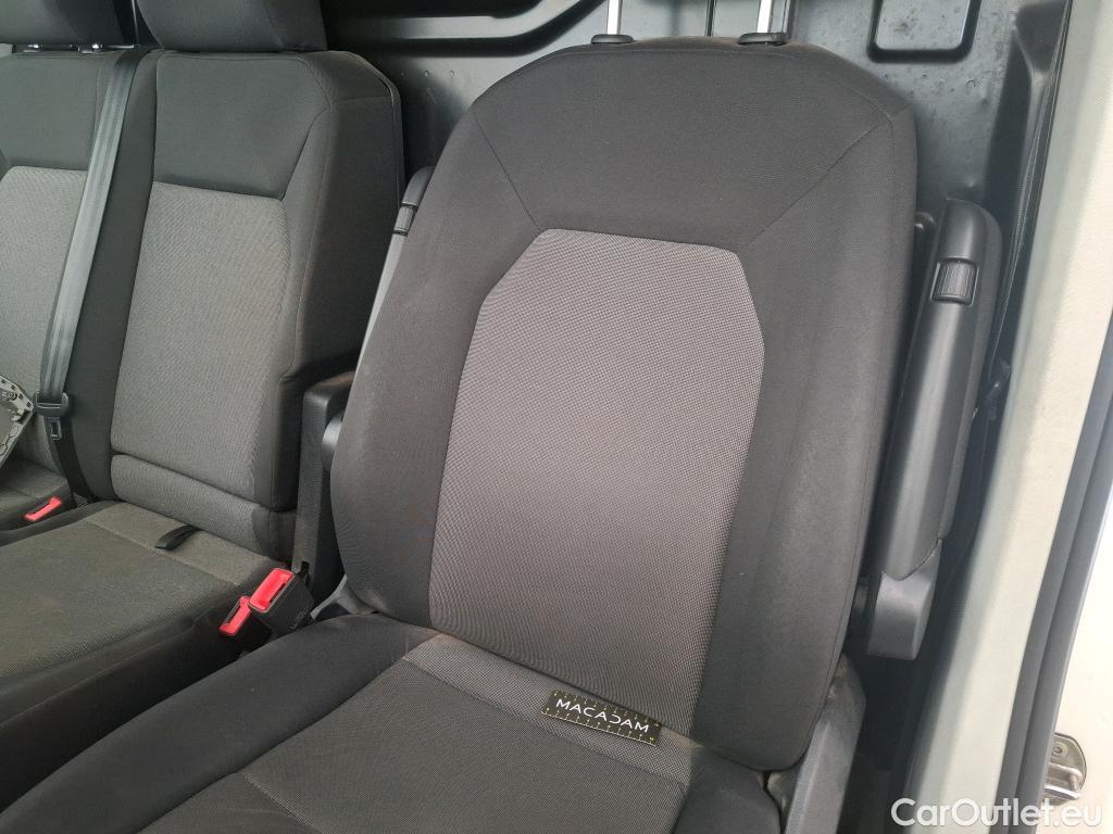  Volkswagen  Crafter  Fourgon e- 35 Fourgon mittellang Hochdach FWD 35kWh BVA #193