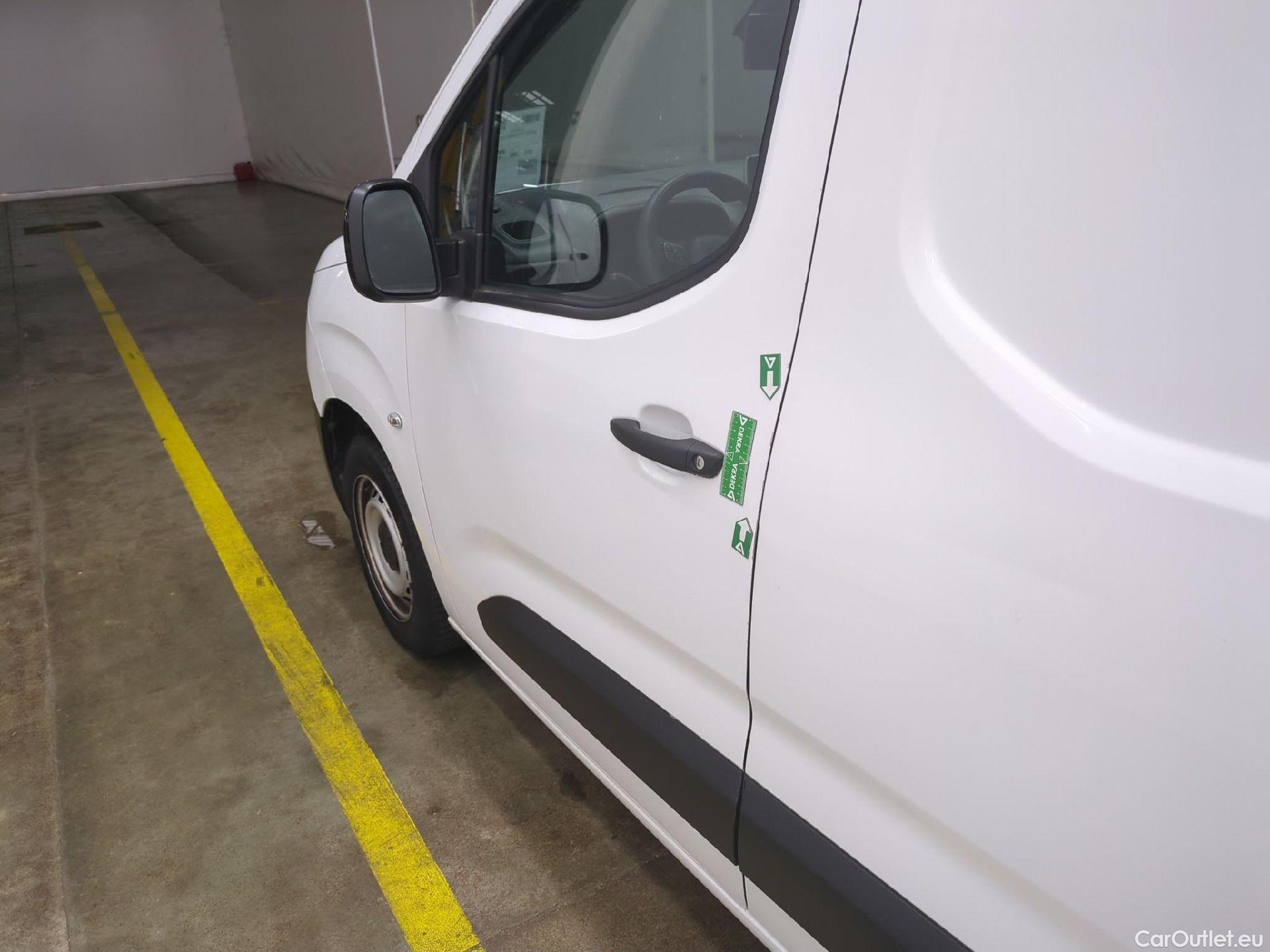  Citroen  Berlingo  Fourgon Driver M 650 1.5 BlueHDi 100CV BVM6 E6d #13