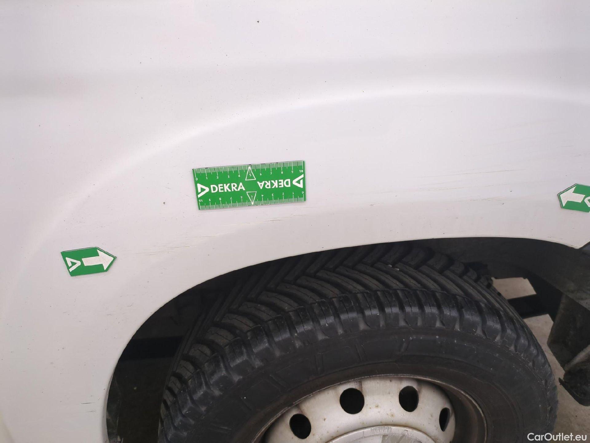  Fiat  Ducato FIAT  / 2014 / 4P / Fourgon tôlé 3.0 M H2 2.3 Multijet 120 Pack Pro Nav #19