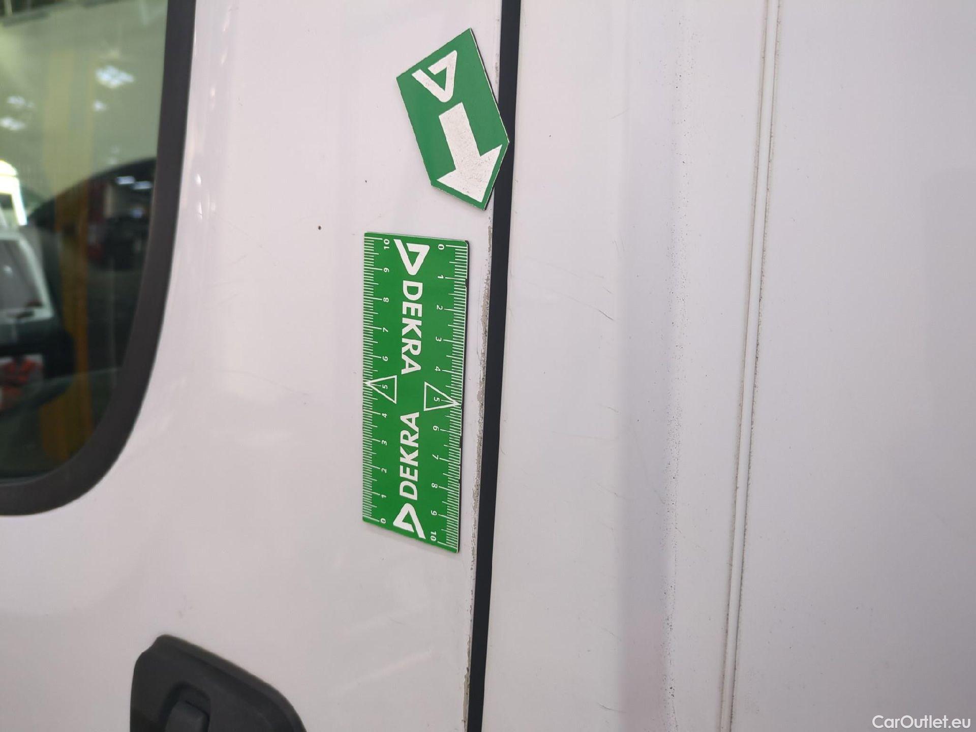  Fiat  Ducato FIAT  / 2014 / 4P / Fourgon tôlé 3.0 M H2 2.3 Multijet 120 Pack Pro Nav #27