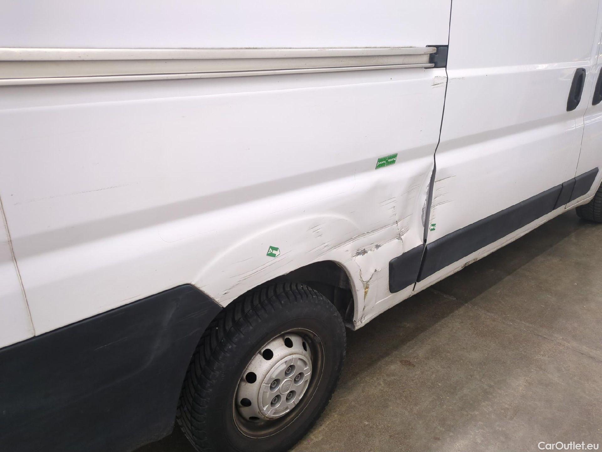  Fiat  Ducato FIAT  / 2014 / 4P / Fourgon tôlé 3.0 M H2 2.3 Multijet 120 Pack Pro Nav #52