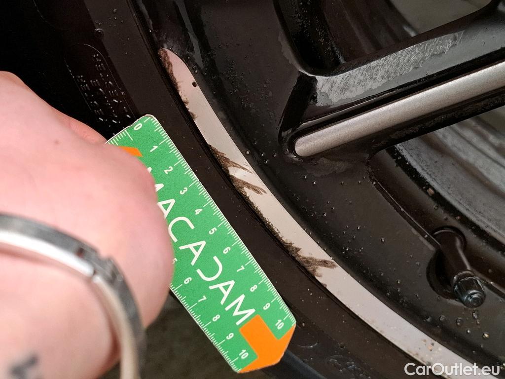  DS  DS7 DS DS 7 Crossback / 2017 / 5P / SUV E-TENSE 4x4 300 Louvre(SL) #47