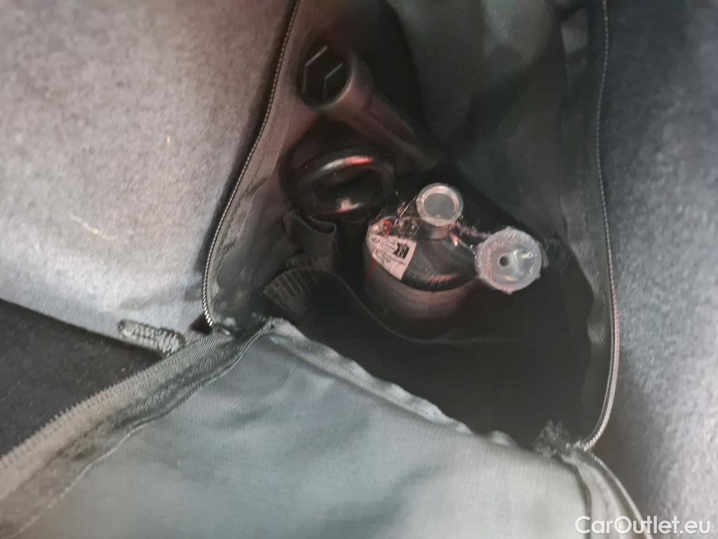  Audi  Q3 AUDI  / 2018 / 5P / SUV 35 TDI 150 S TRONIC S LINE #4