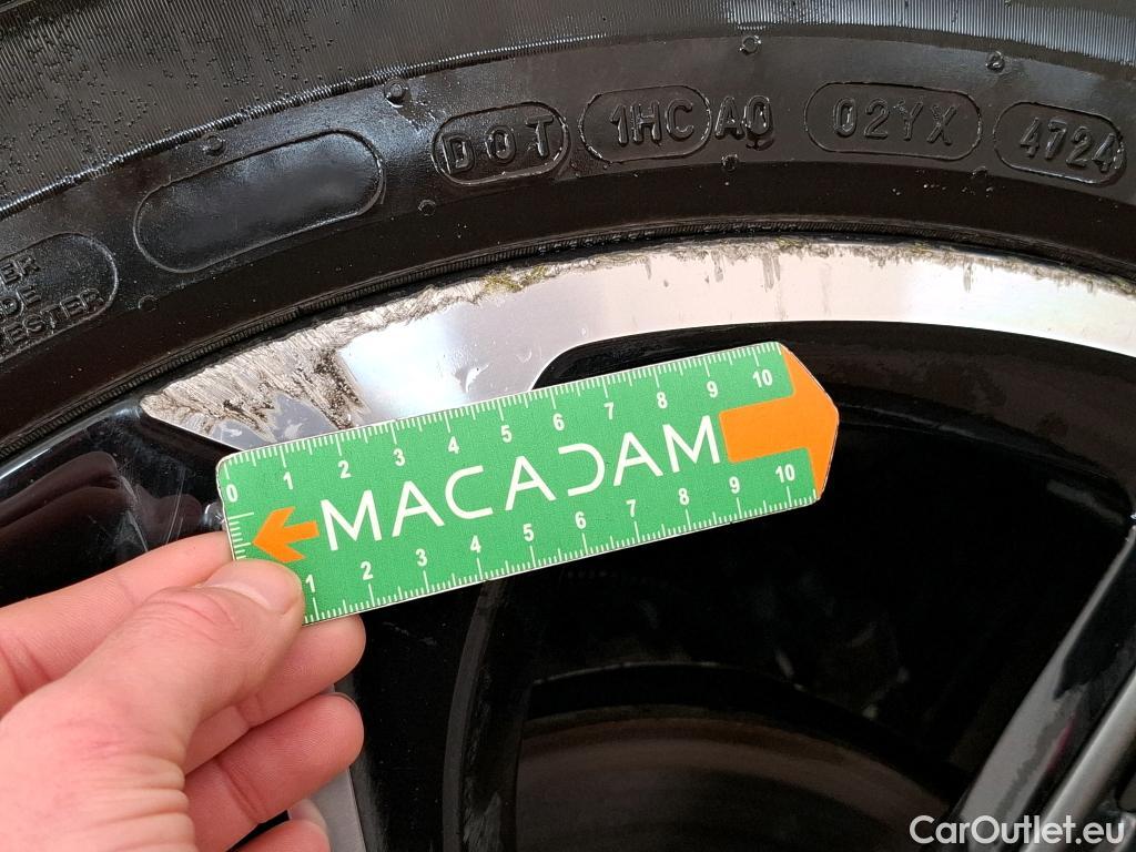  DS  DS7 DS DS 7 Crossback / 2017 / 5P / SUV E-TENSE 4x4 300 Louvre(SL) #38