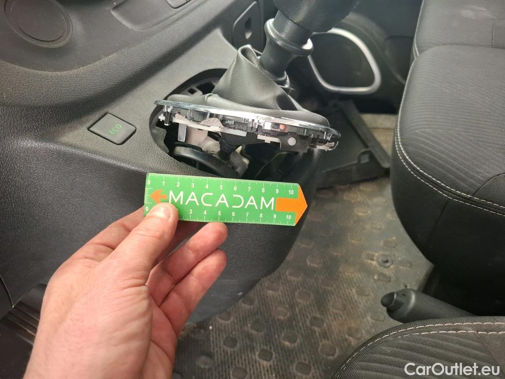  Renault  Trafic RENAULT  VU 4p Fourgon FG-GCF L1H1 1000 dCi 90 #49