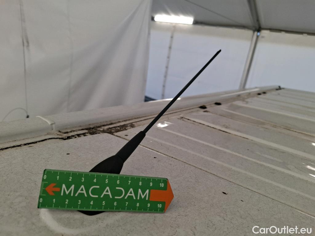  Renault  Trafic RENAULT  VU 4p Fourgon FG-GCF L1H1 1000 dCi 90 #60