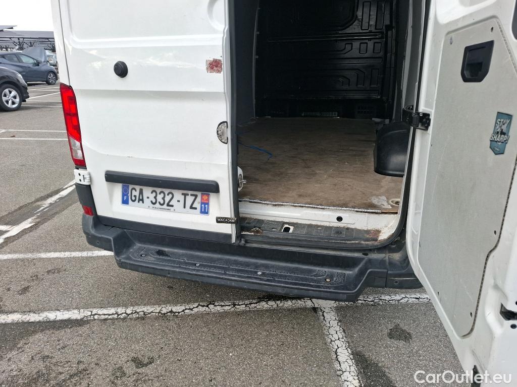  Volkswagen  Crafter  Fourgon e- 35 Fourgon mittellang Hochdach FWD 35kWh BVA #108