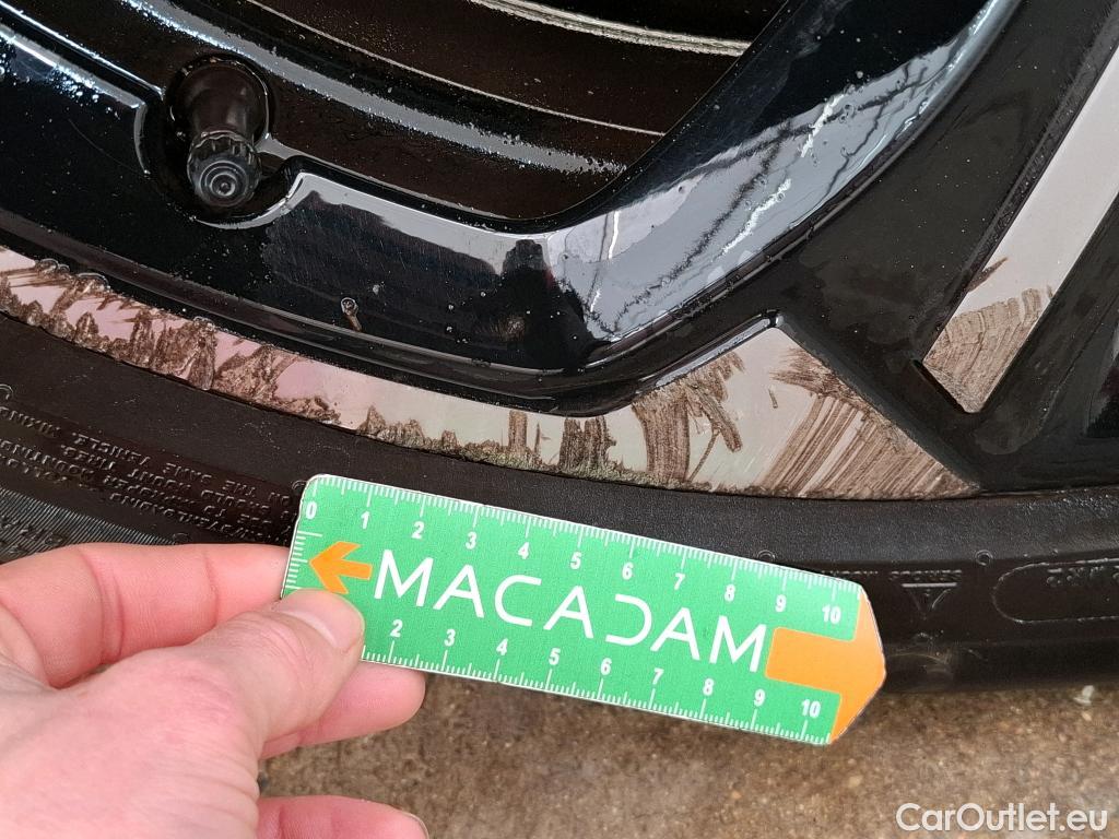  DS  DS7 DS DS 7 Crossback / 2017 / 5P / SUV E-TENSE 4x4 300 Louvre(SL) #20