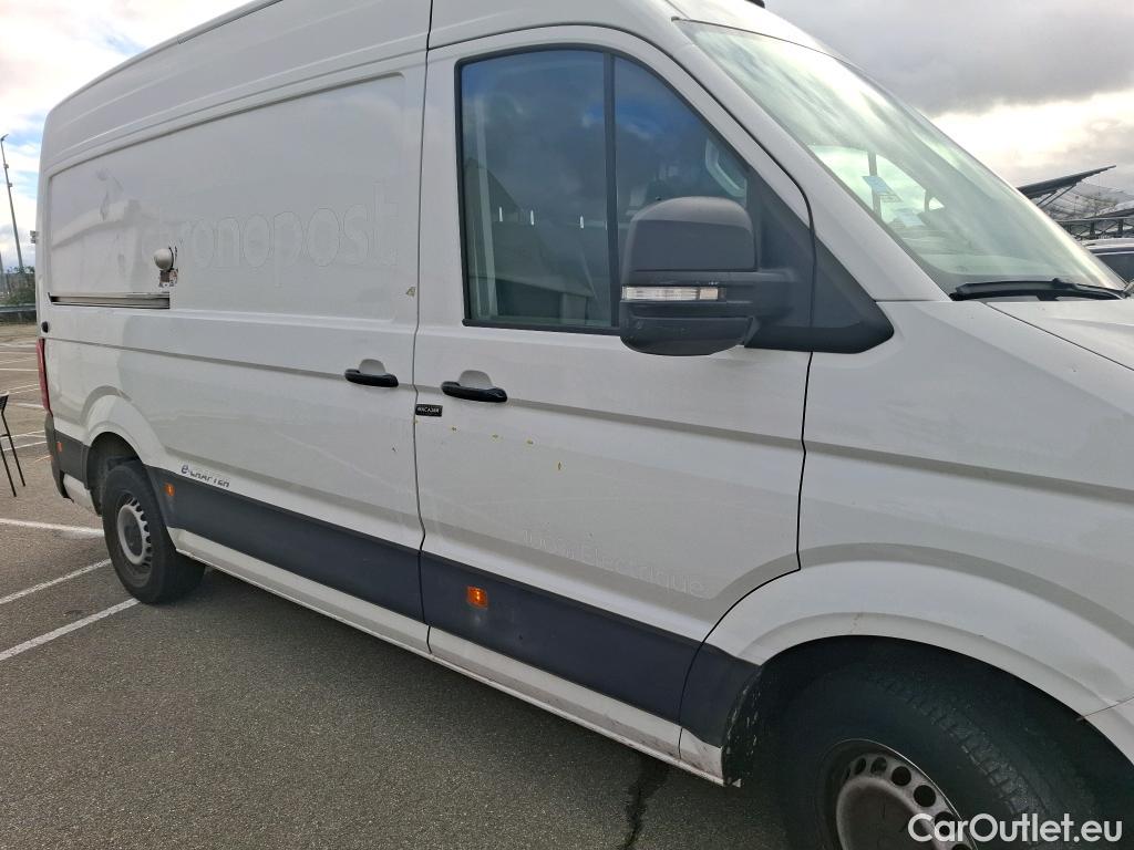  Volkswagen  Crafter  Fourgon e- 35 Fourgon mittellang Hochdach FWD 35kWh BVA #44