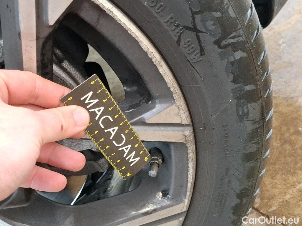  Bmw  X1 Série  sDrive 18 i xLine 1.5 135CV BVA7 E6d #6