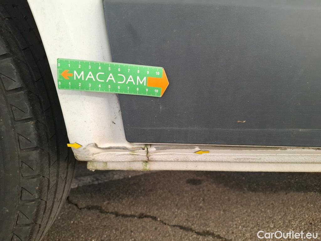  Renault  Trafic RENAULT  VU 4p Fourgon FG-GCF L1H1 1000 dCi 90 #41