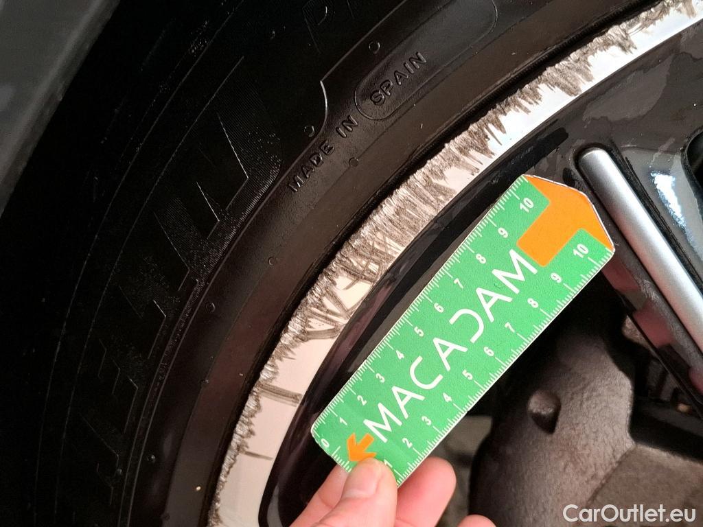  DS  DS7 DS DS 7 Crossback / 2017 / 5P / SUV E-TENSE 4x4 300 Louvre(SL) #23