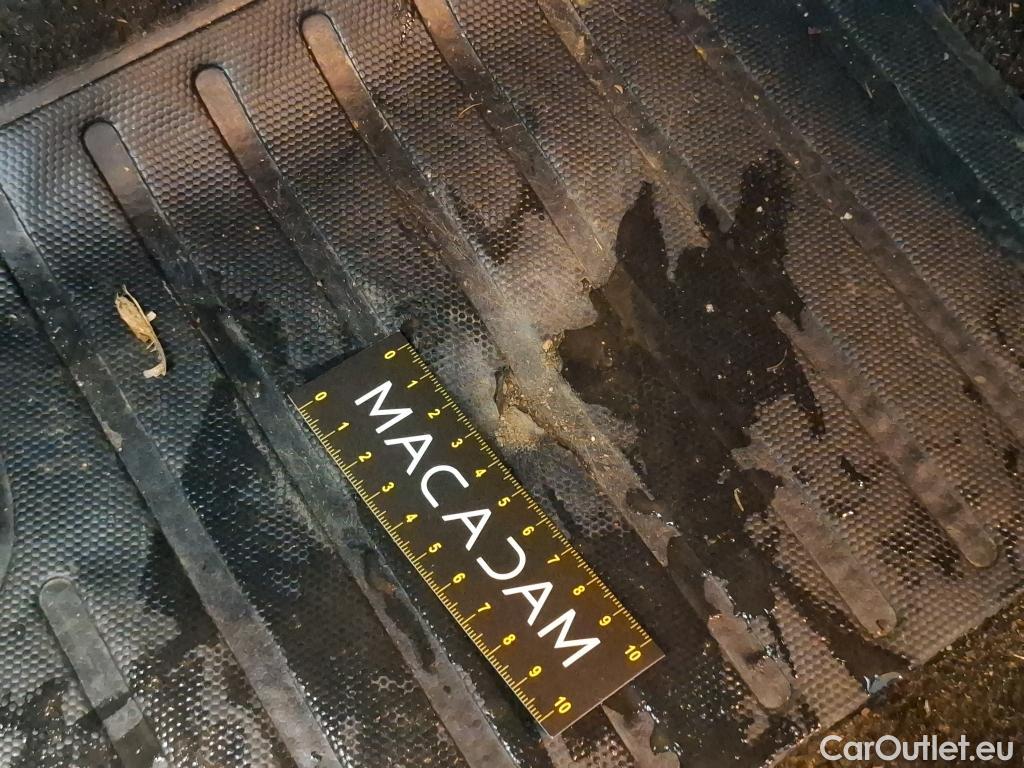  Citroen  C4  X Feel Pack 1.2 PureTech 130CV BVA8 6E #5