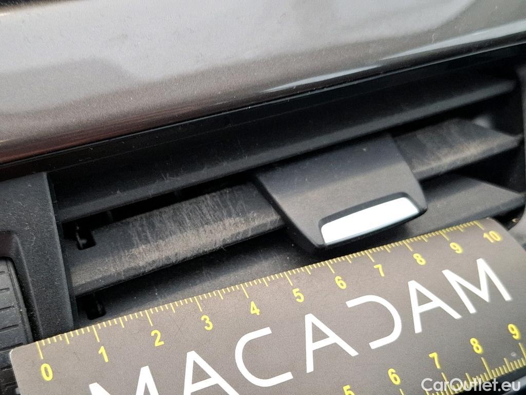  Bmw  X1 Série  sDrive 18 i xLine 1.5 135CV BVA7 E6d #25