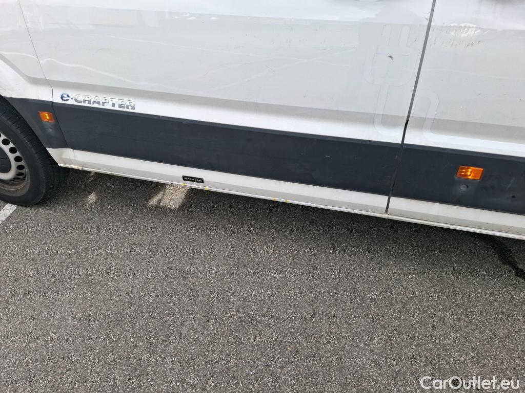  Volkswagen  Crafter  Fourgon e- 35 Fourgon mittellang Hochdach FWD 35kWh BVA #66