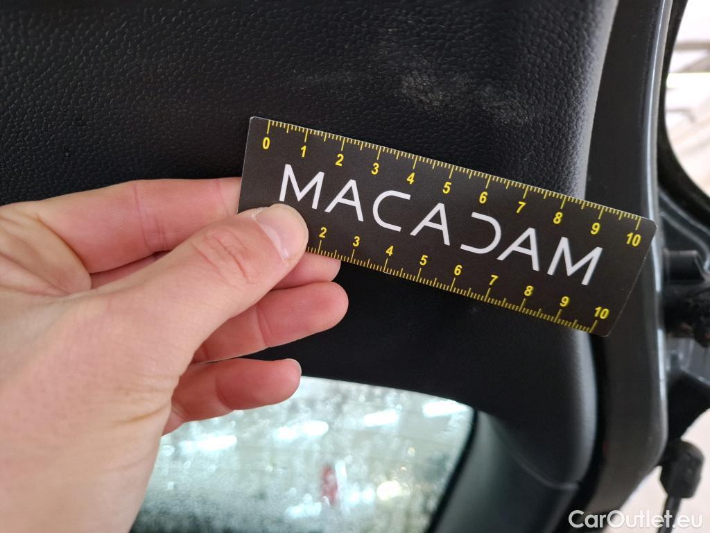  Mini  Mini   / 2021 / 3P / Berline Cooper SE Finition  Yours 184 ch BVA #68