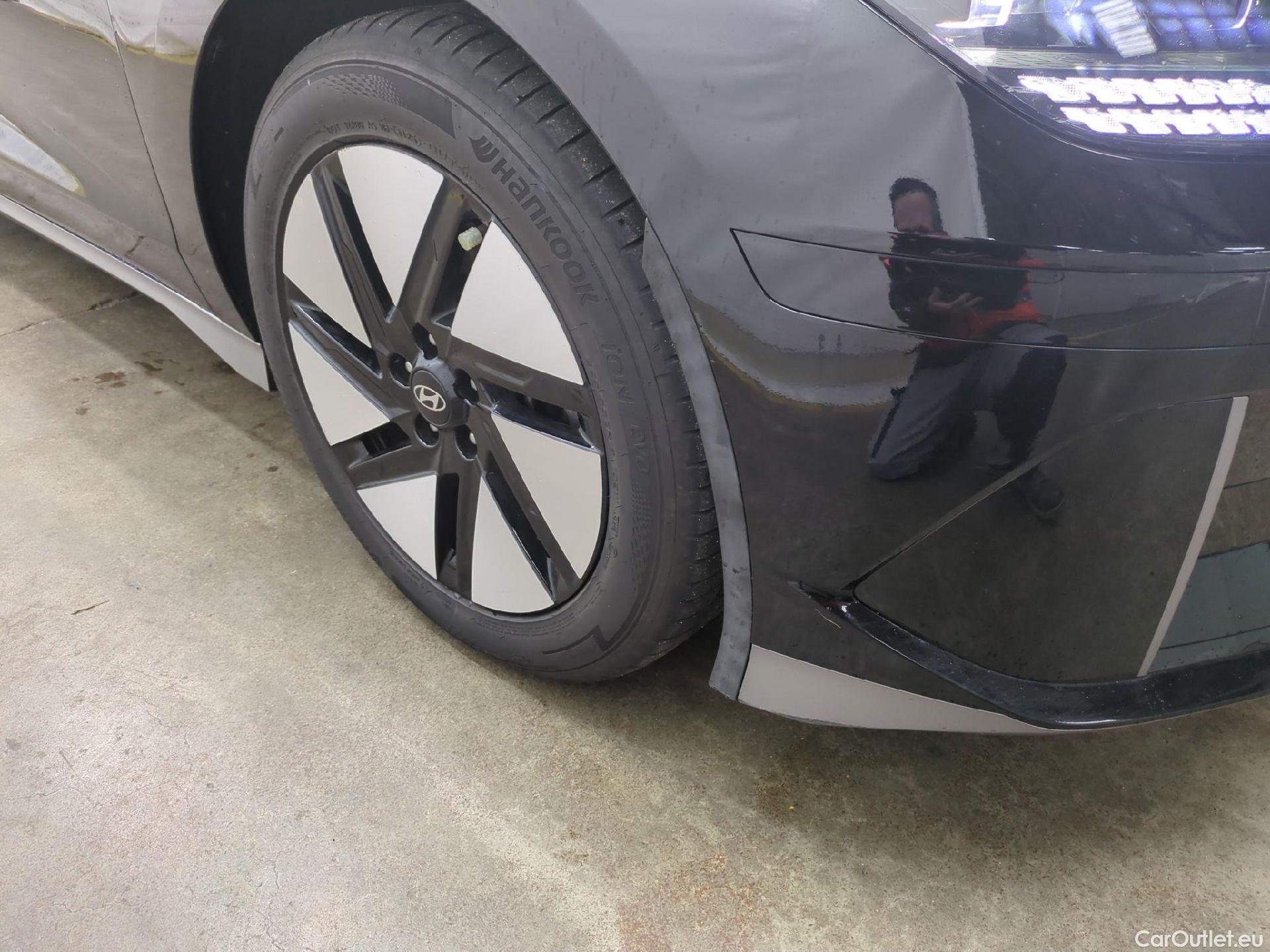  Hyundai   Ioniq Ioniq 6 Creative Electrique 77kWh BVA #17