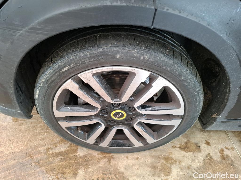  Mini  Mini   / 2021 / 3P / Berline Cooper SE Finition  Yours 184 ch BVA #39