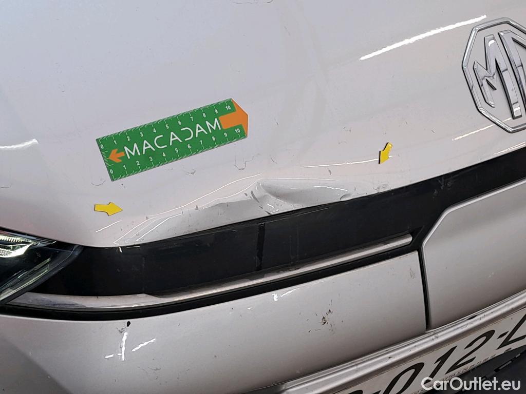  Land Rover  Discovery MG MG5 / 2022 / 5P / Break Luxury 61kWh #2