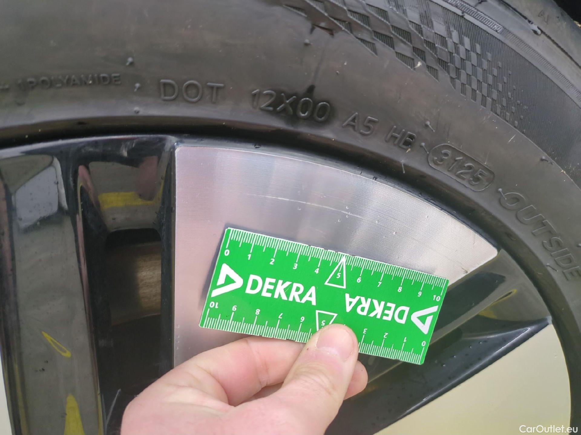  Hyundai   Ioniq Ioniq 6 Creative Electrique 77kWh BVA #9