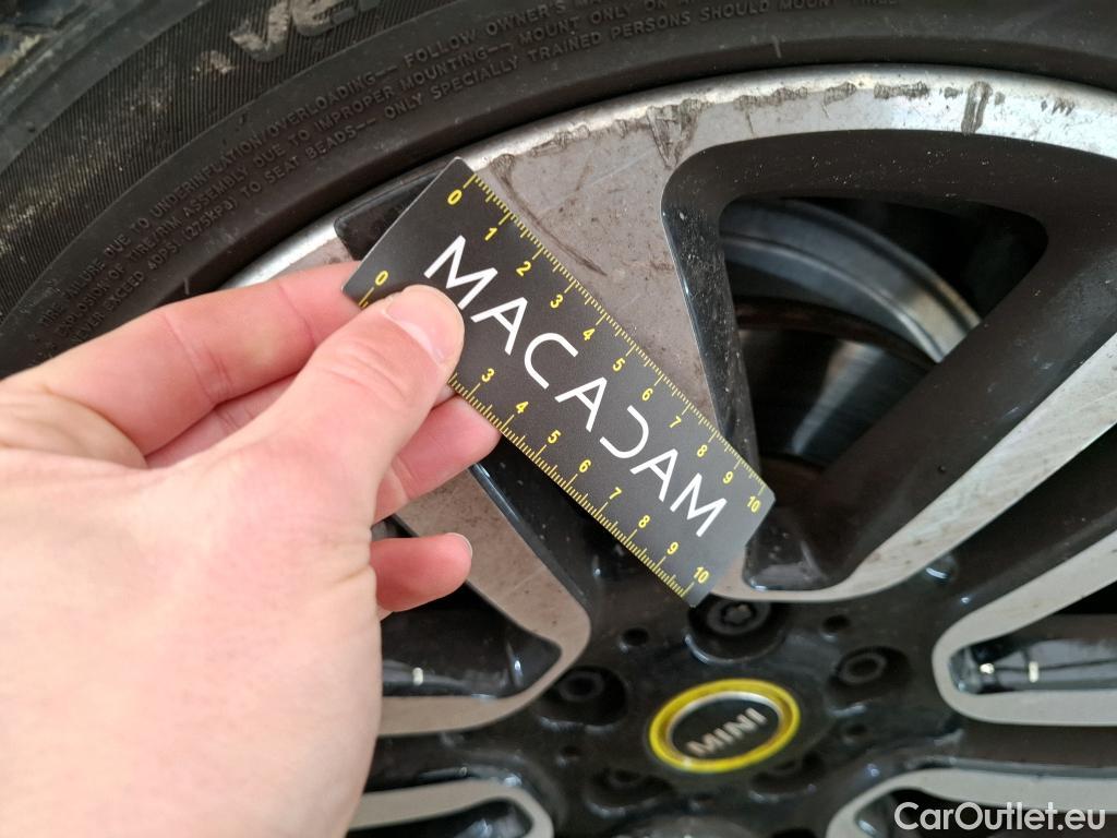  Mini  Mini   / 2021 / 3P / Berline Cooper SE Finition  Yours 184 ch BVA #41