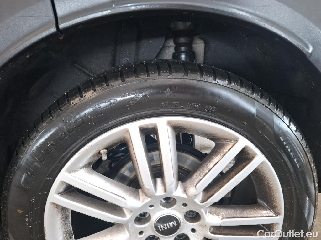  Mini  Countryman MINI  5p Crossover Cooper Finition Red Hot Chili 136 BVM6 #17