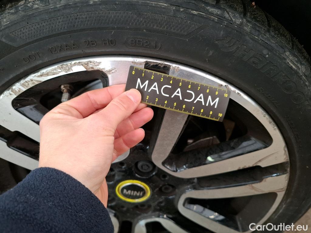  Mini  Mini   / 2021 / 3P / Berline Cooper SE Finition  Yours 184 ch BVA #53