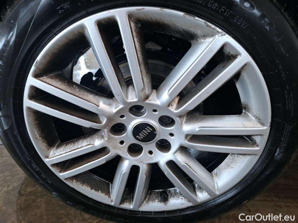  Mini  Countryman MINI  5p Crossover Cooper Finition Red Hot Chili 136 BVM6 #9